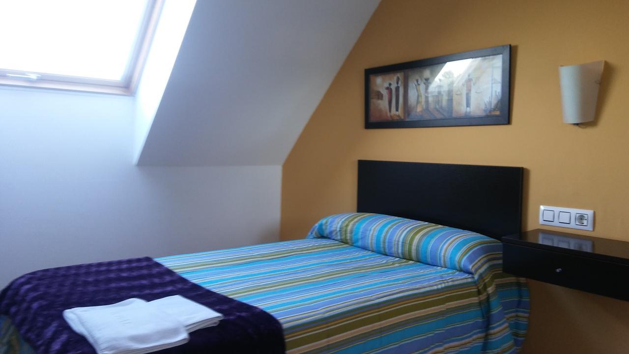 Hostal Restaurante Vial Ourense Eksteriør billede
