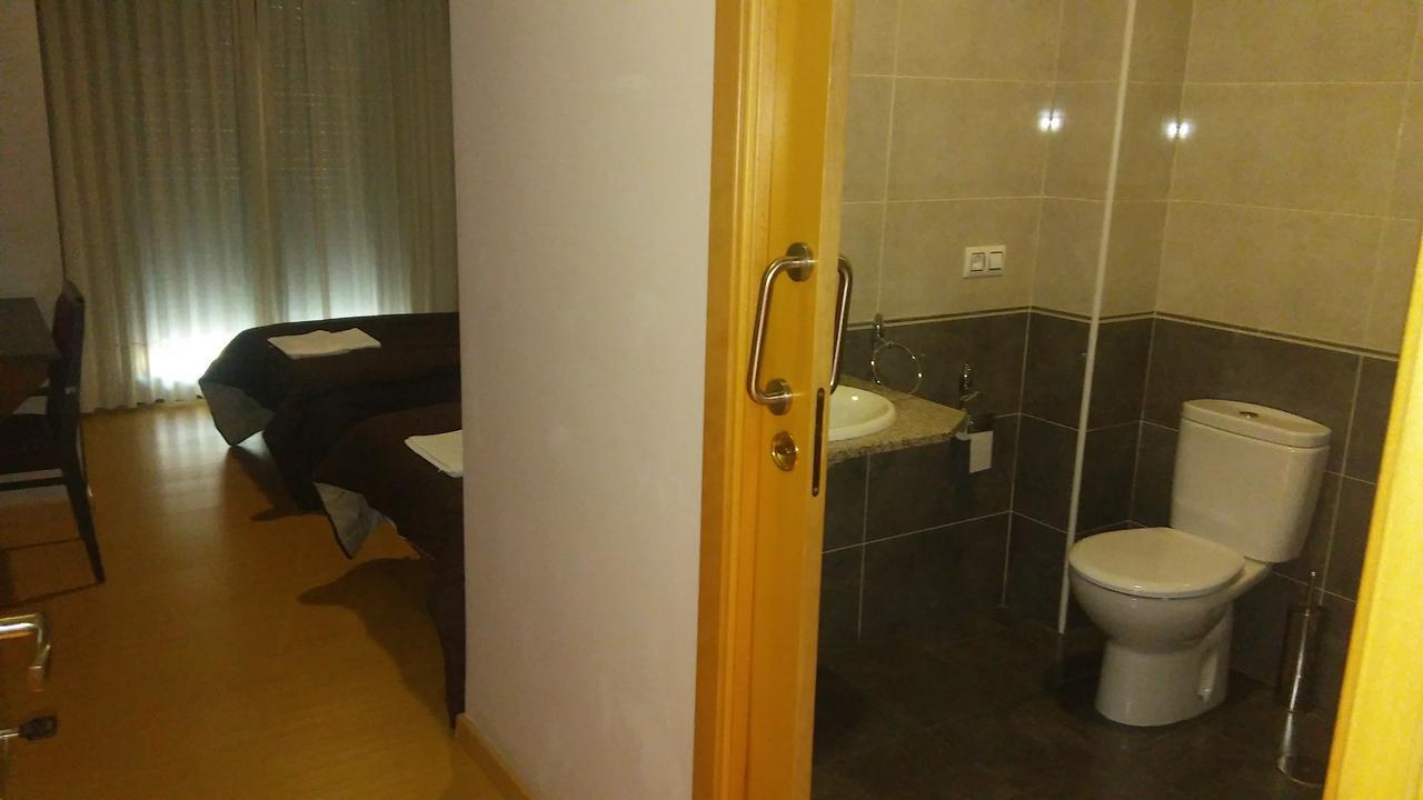 Hostal Restaurante Vial Ourense Eksteriør billede